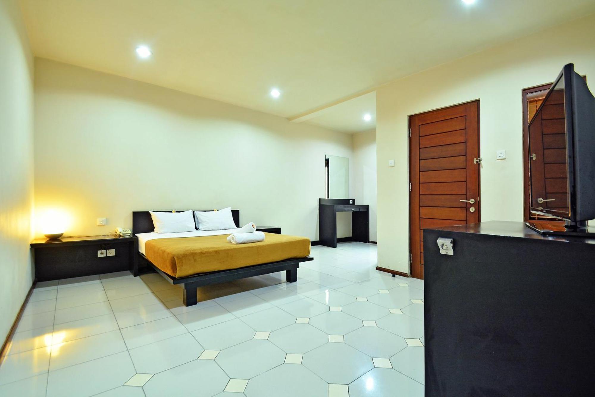 Taman Ayu Town House Aparthotel Legian  Room photo
