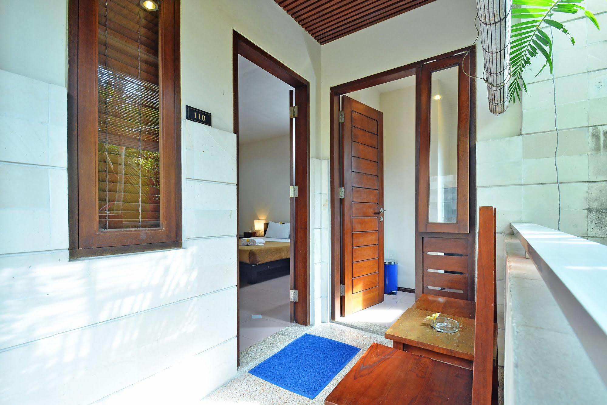 Taman Ayu Town House Aparthotel Legian  Exterior photo